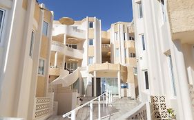 R2 Maryvent Beach Apartments